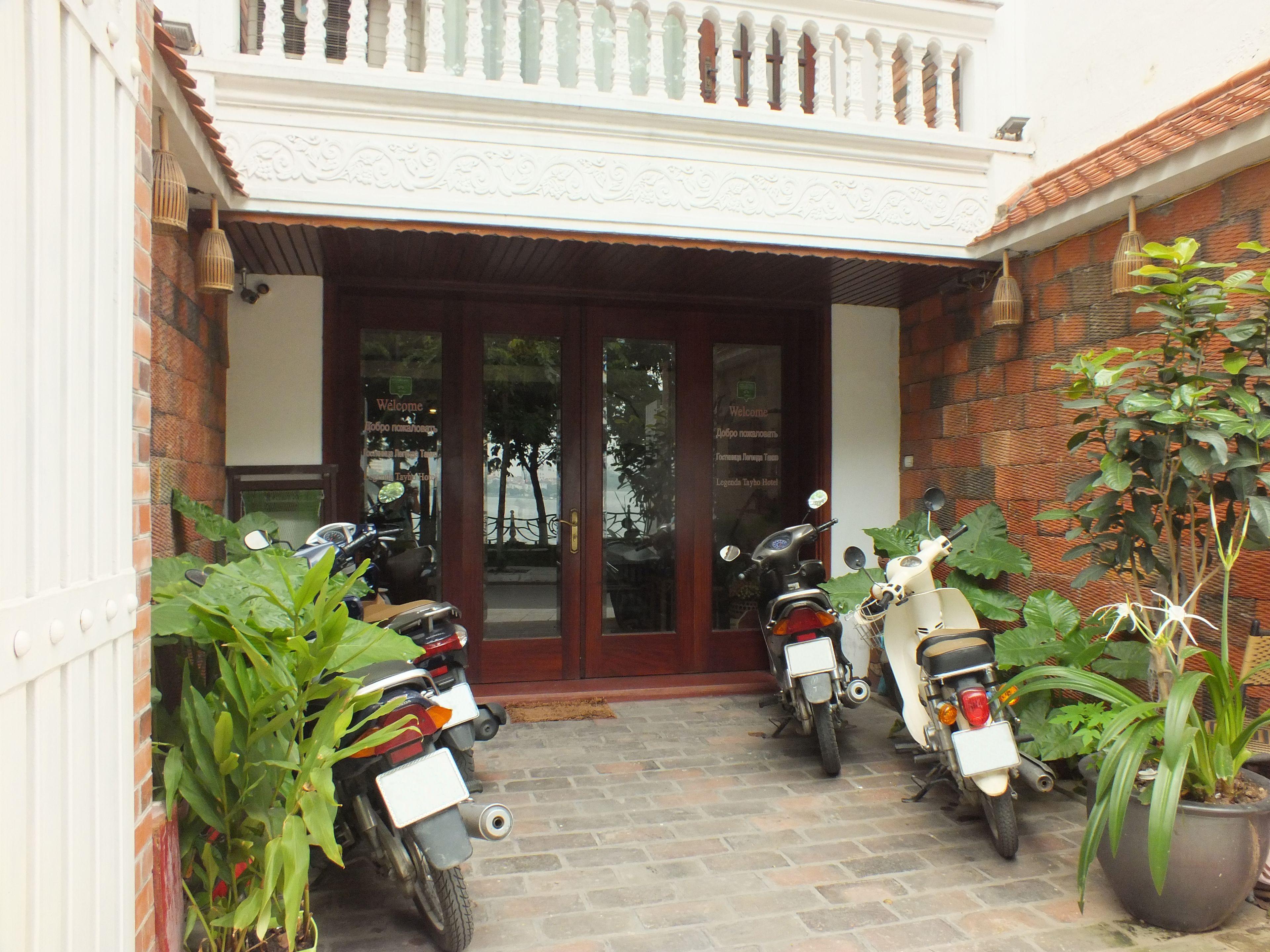 Legenda Tay Ho Hotel - Hanoi — Photos 1